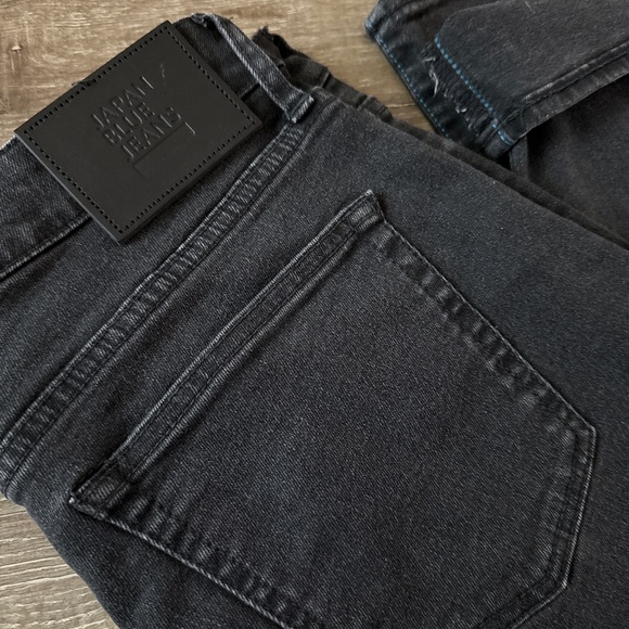 JAPAN BLUE JEANS / 12OZ HYPER STRETCH SLIM TAPERED DENIM FADED BLACK